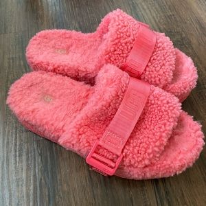 Ugg slides